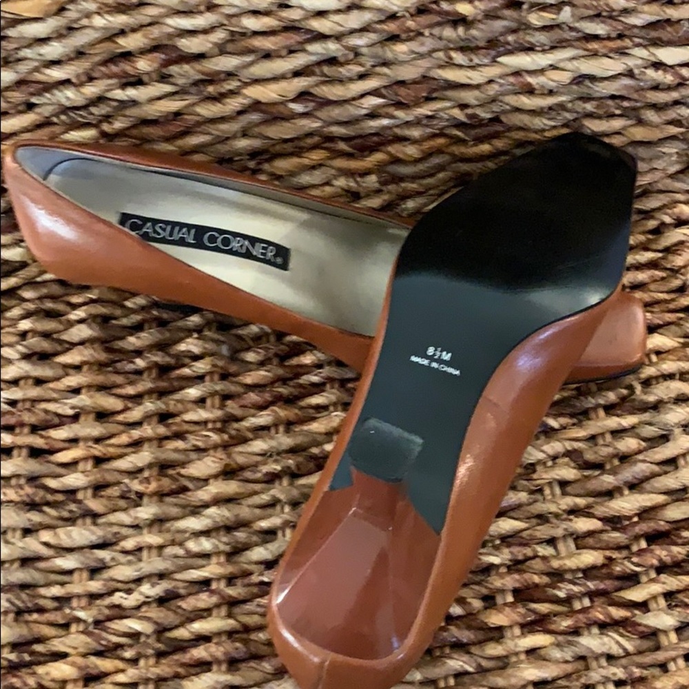 Heels - Picture 2 of 3